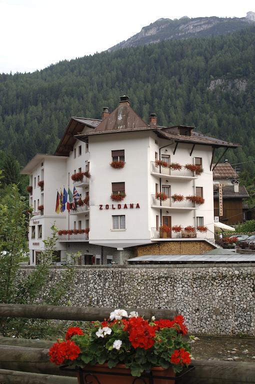 Hotel Zoldana Forno di Zoldo Eksteriør billede